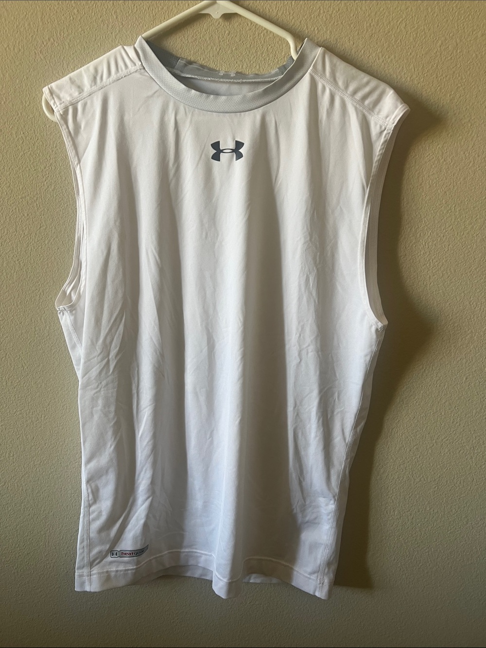 Under Armour Men’s White Sleeveless Training Tank